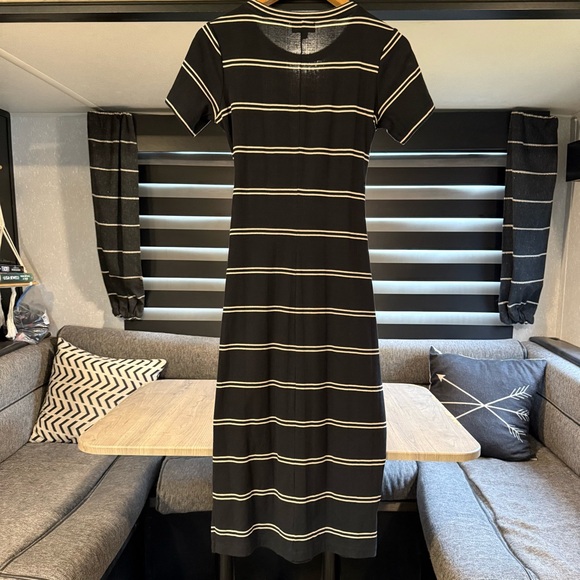 Evereve black white textured jersey tshirt midi dress front side tie size XS - Picture 4 of 7